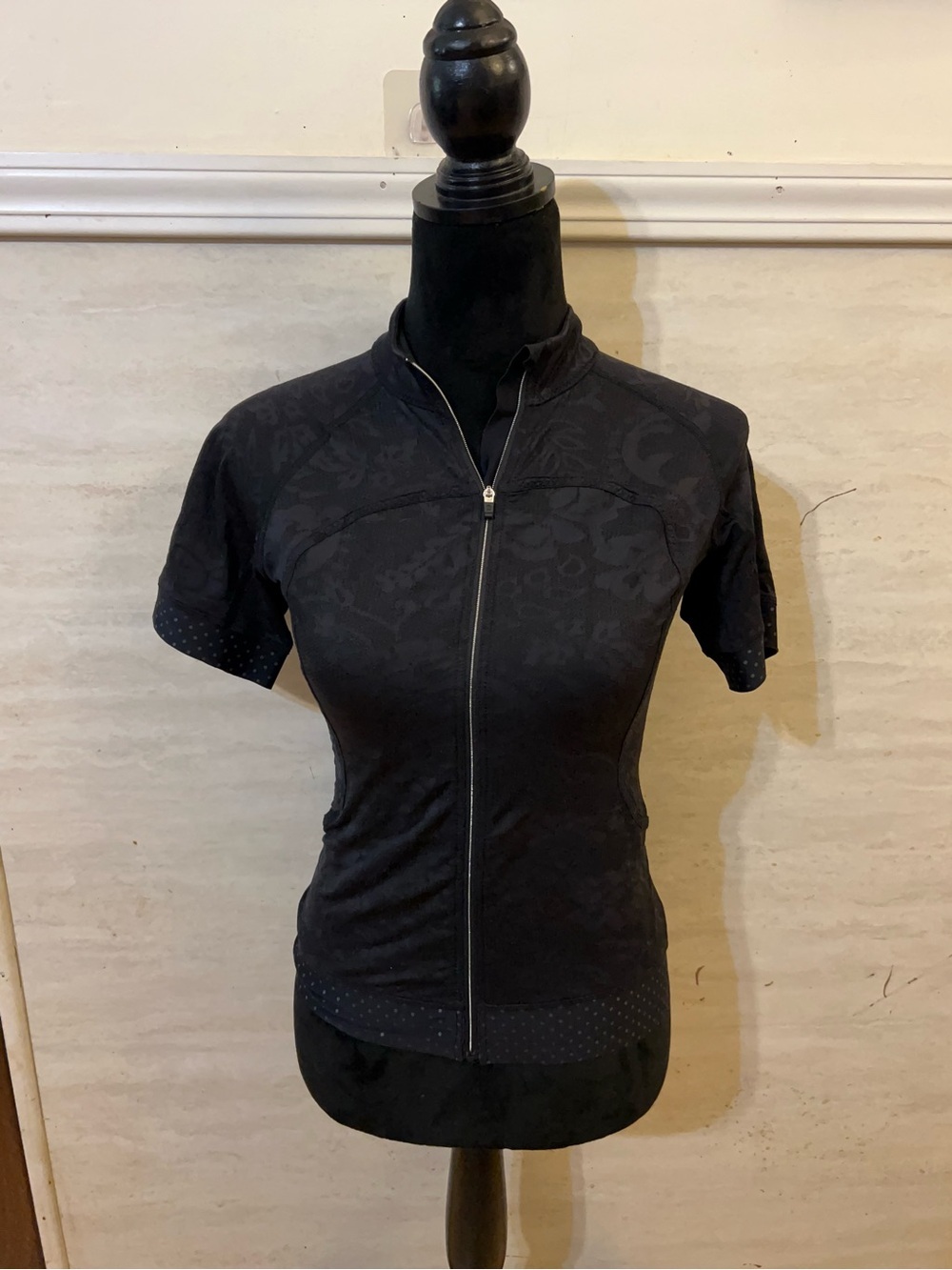 Lululemon Leader of the Pack Jersey Black
